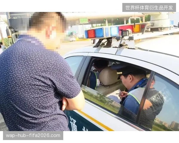 现场安保与票务核销投入持续激增,却为何未能消解二级渠道溢价带来的购票者不满? 现场安保与票务核销投入持续激增,却为何未能消解二级渠道溢价带来的购票者不满?